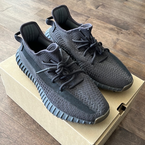 Yeezy boost 350 v2 cinder men size 10 - Picture 1 of 5